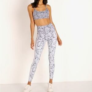 Beyond Yoga Snake Print Set